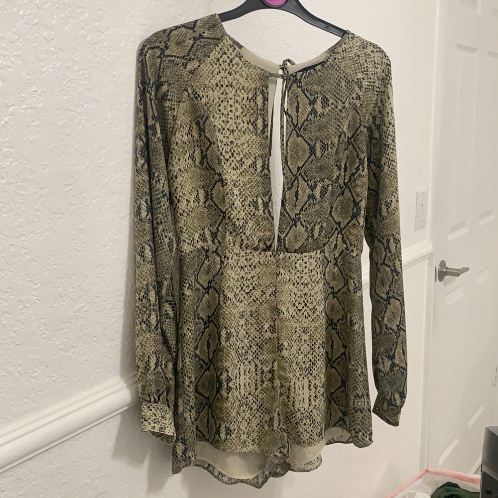 Romper - Picture 2 of 2